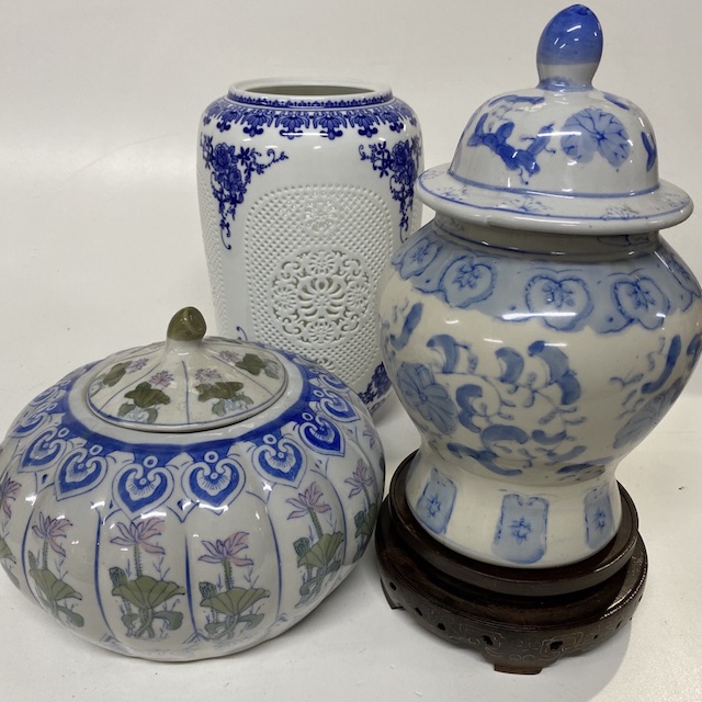 DECOR, Chinese Ceramics - Blue & White Large